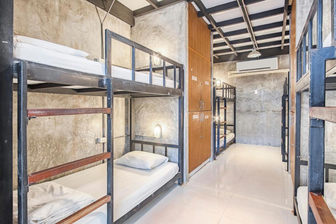 Oyo 585 Freedom Hostel @ Phi Phi Екстер'єр фото